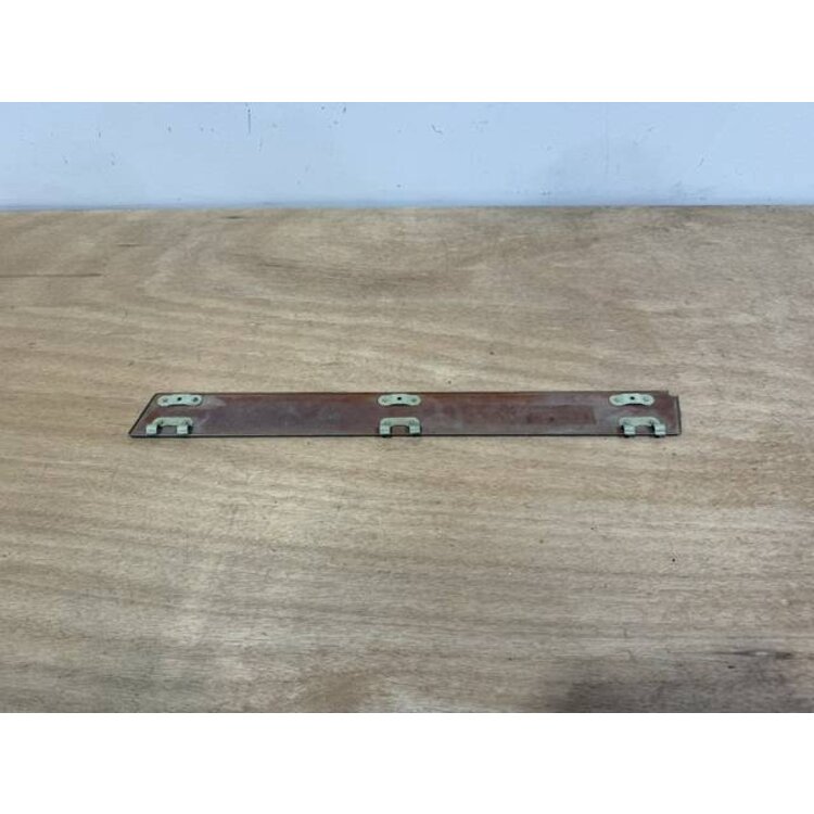 COVER RH P/N: D2511233500100 S/N: SI060049