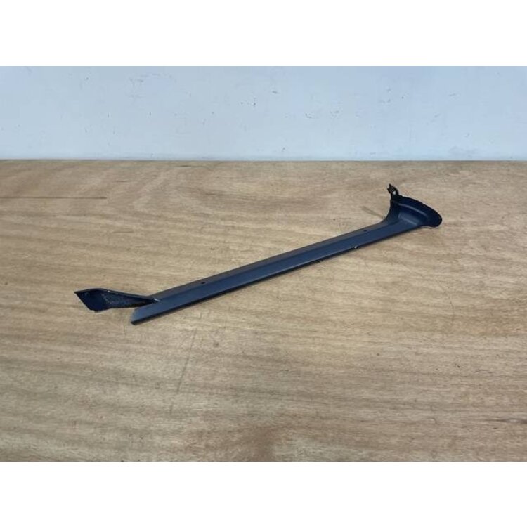 POST ASSY RH SIDE P/N: D2511229500100 S/N: SI062041