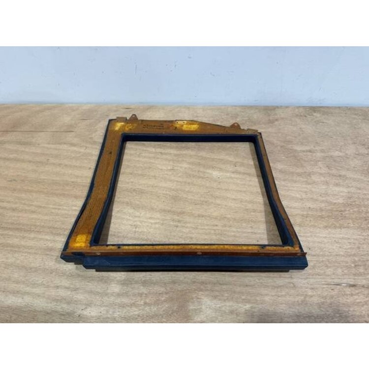 FOAM INSERT ASSY 702VU P/N: D2511409600000 S/N: SI046049