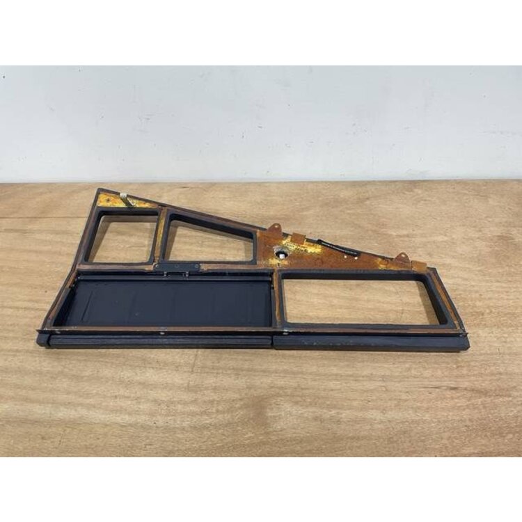 INSERT ASSY 700VU P/N: D2511308400000 S/N: SI048043