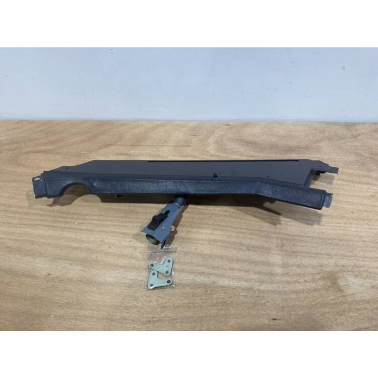 FOAM STRIP ASSY FRT RH P/N: D2511227600000 S/N: SI018036