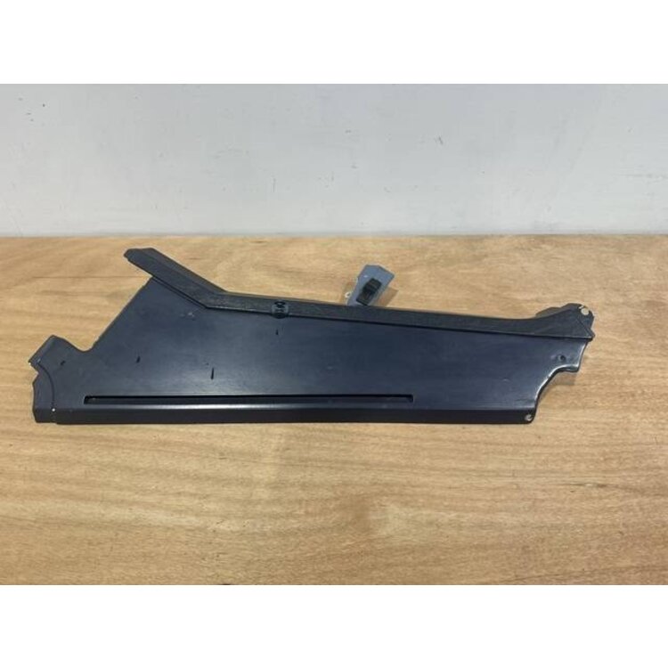 FOAM STRIP ASSY FRT RH P/N: D2511227600000 S/N: SI018037