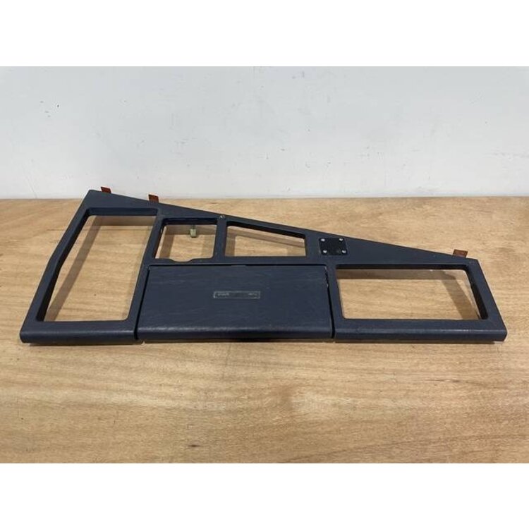 INSERT ASSY 101VU P/N: D2511308000000 S/N: SI029041