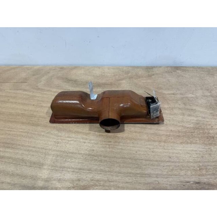 OUTLET ASSY RH P/N: D2121208600100 S/N: SI042050