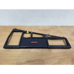 INSERT ASSY 101VU P/N: D2511308000000 S/N: SI029043