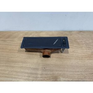 OUTLET ASSY LH P/N: D2121208600000 S/N: SI025049