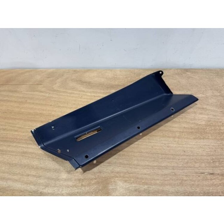 PANEL ASSY FRONT RH P/N: D2511224600100 S/N: SI043050