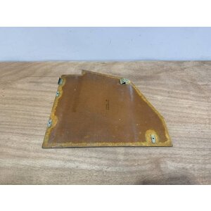 PANEL ASSY FWD RUD RH FO P/N: D2511222300100 S/N: SI039056