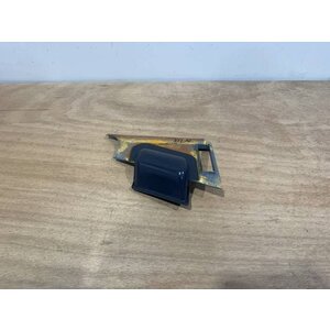 PANEL ASSY GRIP RH P/N: D2511310200100 S/N: SI016039