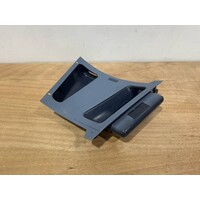 PANEL ASSY RH ESCAPE ROPE PANEL S/N SI011033