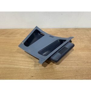 PANEL ASSY RH ESCAPE ROPE PANEL S/N SI011033 PANEL ASSY RH ESCAPE ROPE PANEL S/N SI011033