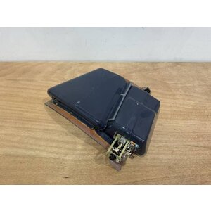 PANEL ASSY RH ESCAPE ROPE PANEL P/N: D2511229700100 S/N: SI011033