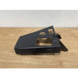 PLATE ASSY RH 18VU P/N: D2511156600300 S/N: SI049036