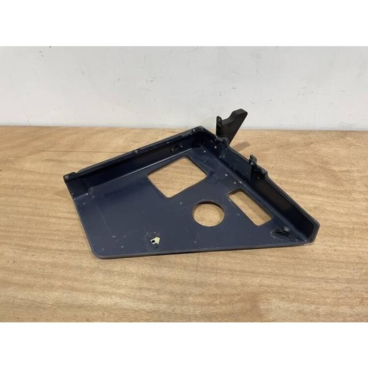 PLATE ASSY RH 18VU P/N: D2511156600300 S/N: SI049037