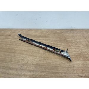 POST ASSY LH SIDE P/N: D2511229500000 S/N: SI057042
