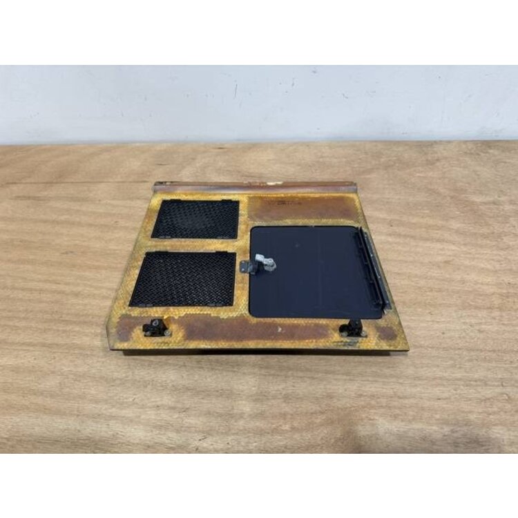 PANEL ASSY REAR RH P/N: D2511218000000 S/N: SI035037