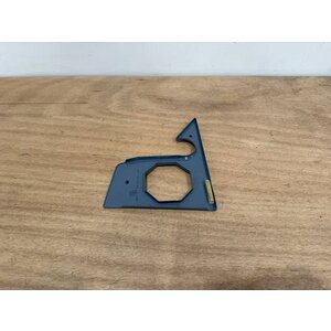 COVER ASSY LAT RH P/N: D2511155900100 S/N: SI065043