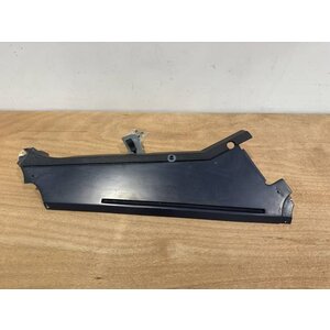 FOAM STRIP ASSY FRT LH P/N: D2511228300000 S/N: SI009040