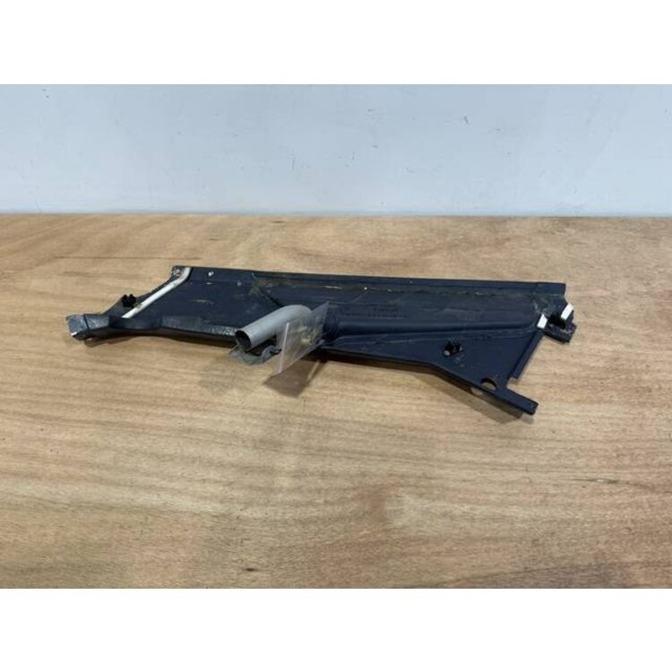 FOAM STRIP ASSY FRT LH P/N: D2511228300000 S/N: SI009040