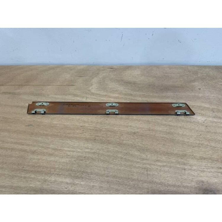 COVER LH P/N: D2511233500000 S/N: SI055042