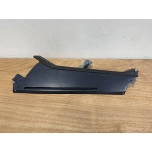 FOAM STRIP ASSY FRT RH P/N: D2511227600000 S/N: SI018039