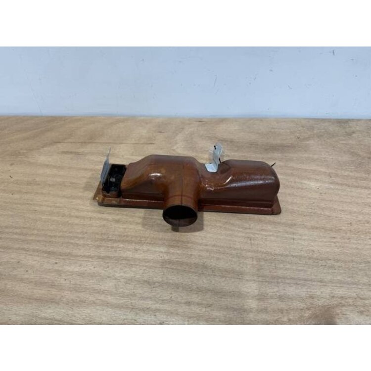 OUTLET ASSY LH P/N: D2121208600000 S/N: SI025052
