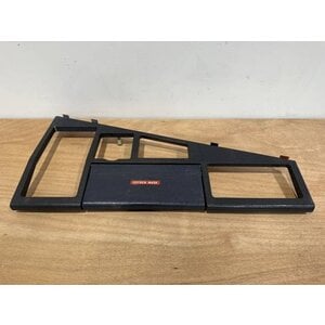 INSERT ASSY 101VU P/N: D2511308000000 S/N: SI029046