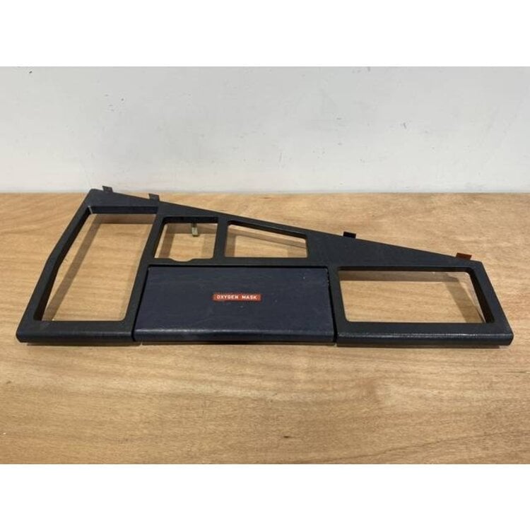 INSERT ASSY 101VU P/N: D2511308000000 S/N: SI029046