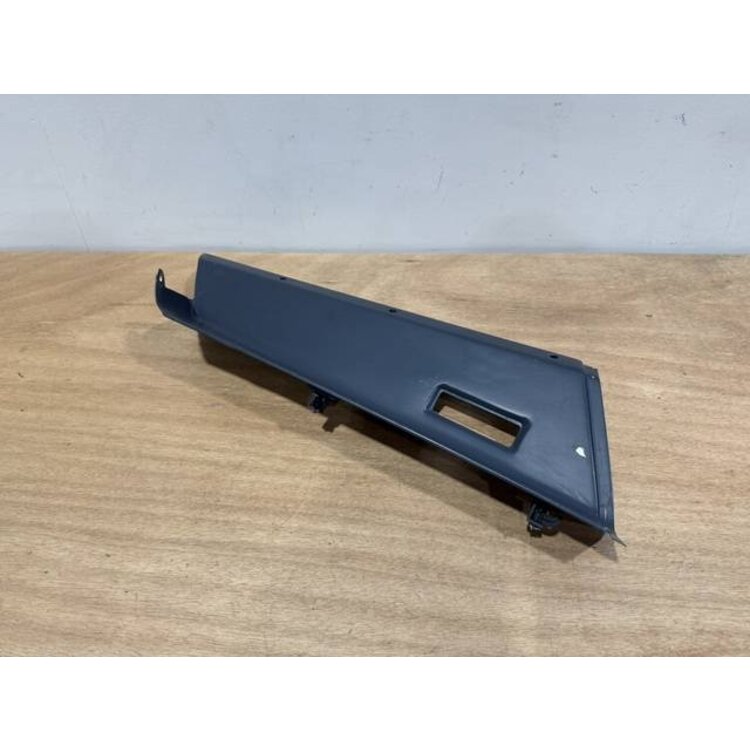 PANEL ASSY FRONT RH P/N: D2511224600100 S/N: SI043053