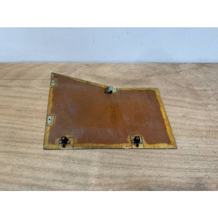 PANEL ASSY FWD RUD RH CPT P/N: D2511222500000 S/N: SI023056