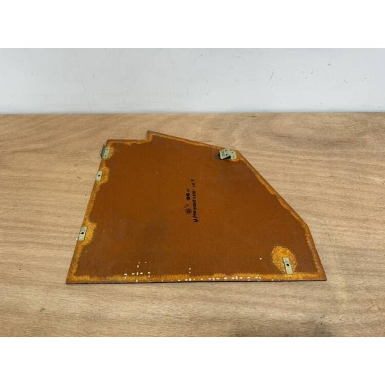 PANEL ASSY FWD RUD RH FO P/N: D2511222300100 S/N: SI039058