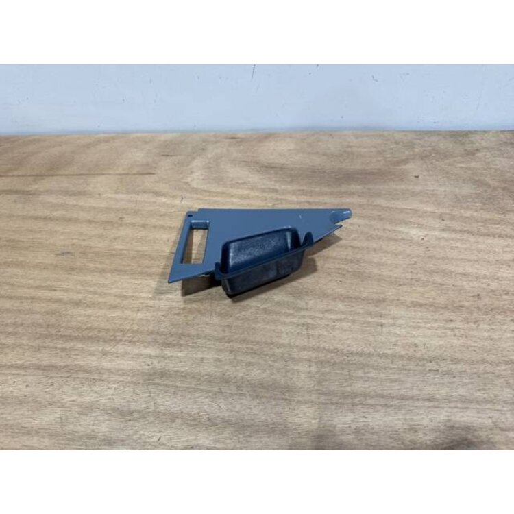 PANEL ASSY GRIP RH P/N: D2511310200100 S/N: SI016041