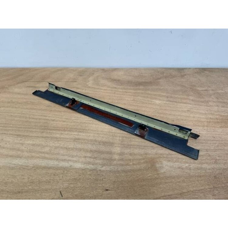 PANEL ASSY LATLH P/N: D2511232900000 S/N: SI028051