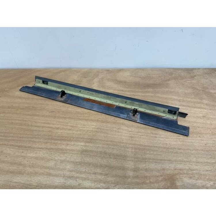 PANEL ASSY LATLH P/N: D2511232900000 S/N: SI028054