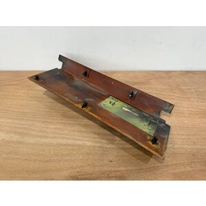 PANEL ASSY LATRH P/N: D2511232500000 S/N: SI045053
