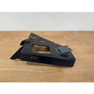 PLATE ASSY LH 19 VU S/N SI030039
