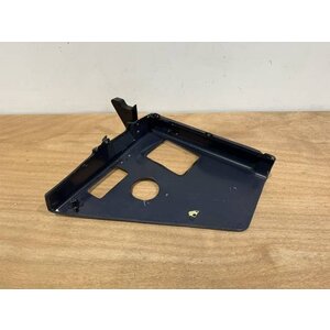 PLATE ASSY LH 19VU P/N: D2511156600200 S/N: SI030040