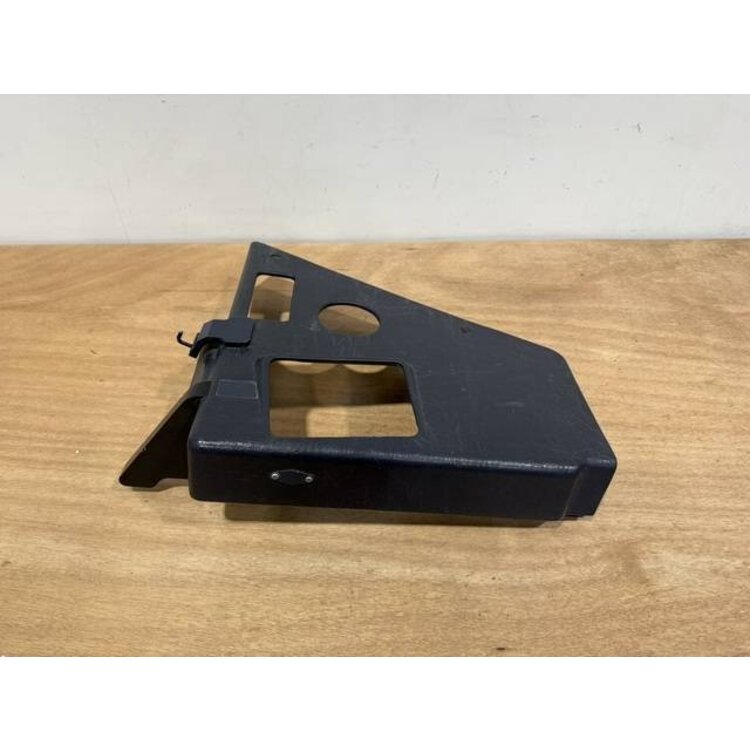 PLATE ASSY LH 19VU P/N: D2511156600200 S/N: SI030041