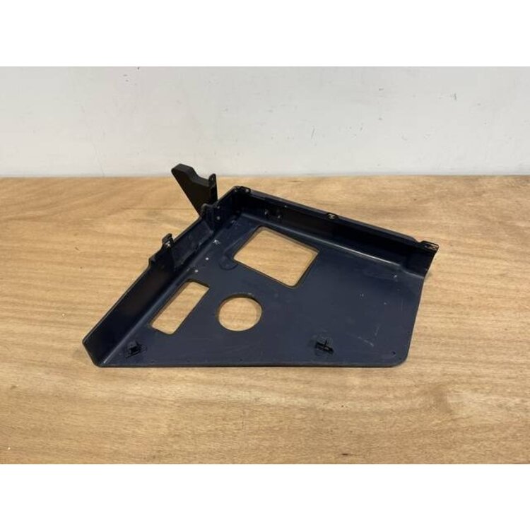 PLATE ASSY LH 19VU P/N: D2511156600200 S/N: SI030041