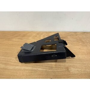 PLATE ASSY RH 18VU S/N SI049040