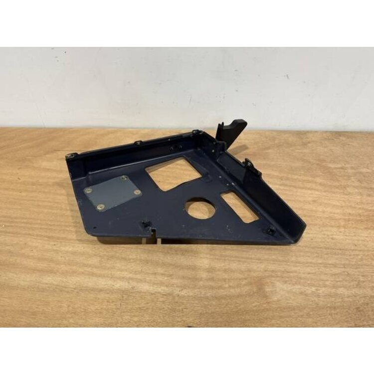 PLATE ASSY RH 18VU P/N: D2511156600300 S/N: SI049040