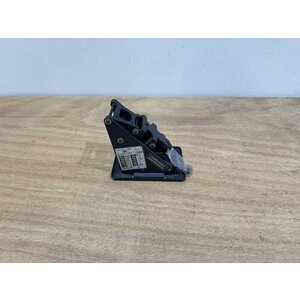 BRACKET ASSY COMPASS P/N: D2511007300500 S/N: SI070034