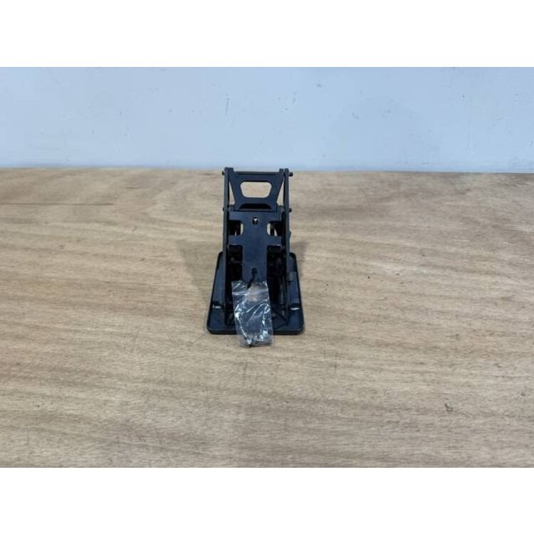 BRACKET ASSY COMPASS P/N: D2511007300500 S/N: SI070034