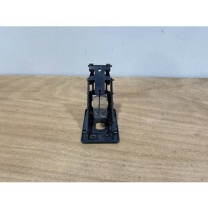 BRACKET ASSY COMPASS P/N: D2511007300500 S/N: SI070034