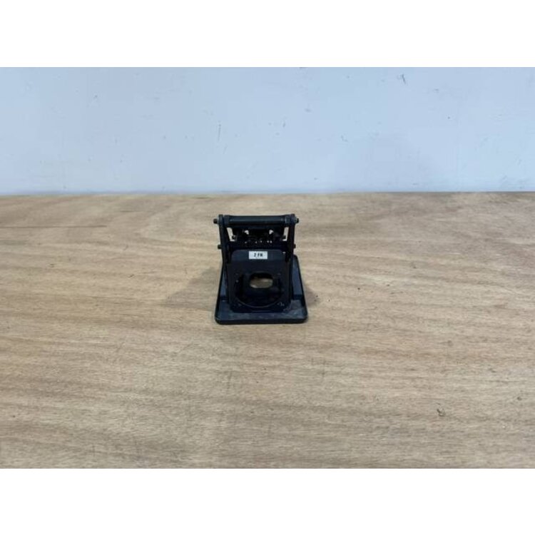 BRACKET ASSY COMPASS P/N: D2511007300500 S/N: SI070035