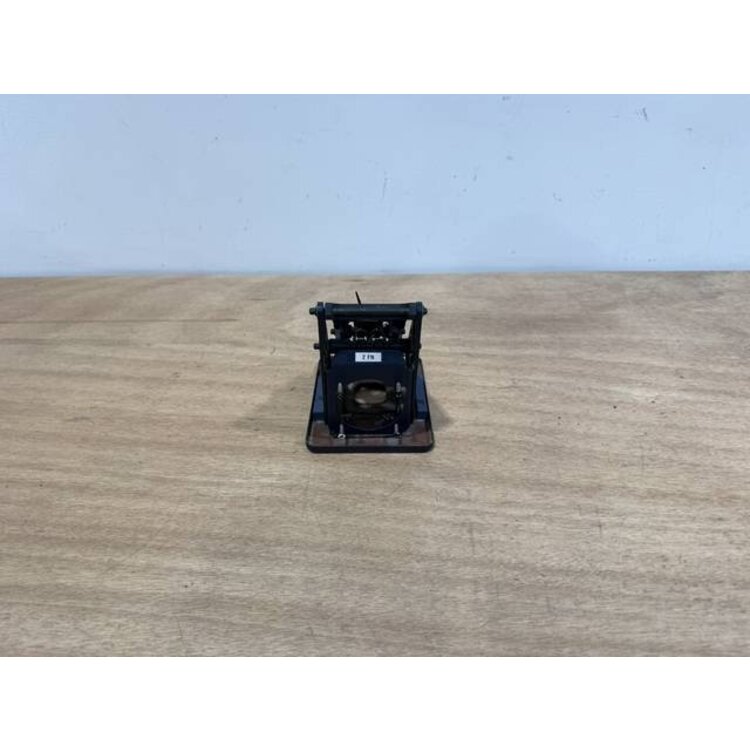 BRACKET ASSY COMPASS P/N: D2511007300500 S/N: SI070037