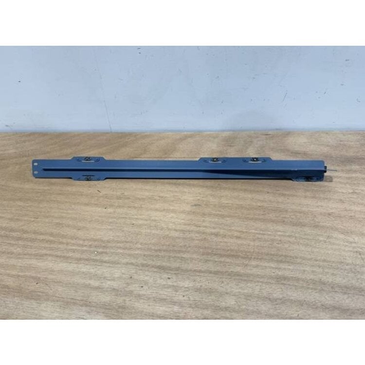CROSS BEAM FOAM P/N: D2511395600000 S/N: SI083050