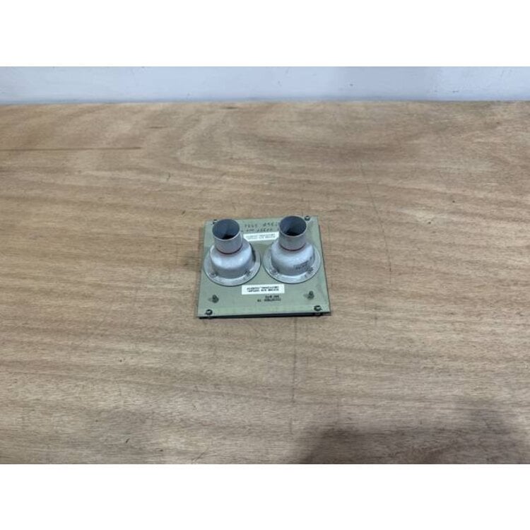 STRUCTURE AIR OUTLET OVERHEAD P/N: D2121139100000 S/N: SI072028