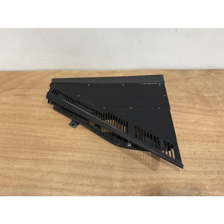 130VU GLARESHIELD PANEL P/N: D9251505100000 S/N: PB10744