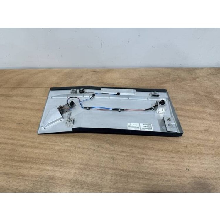 FLOOD LIGHT UNIT FIRST OFFICER P/N: 2LA005543-10 S/N: 1267750